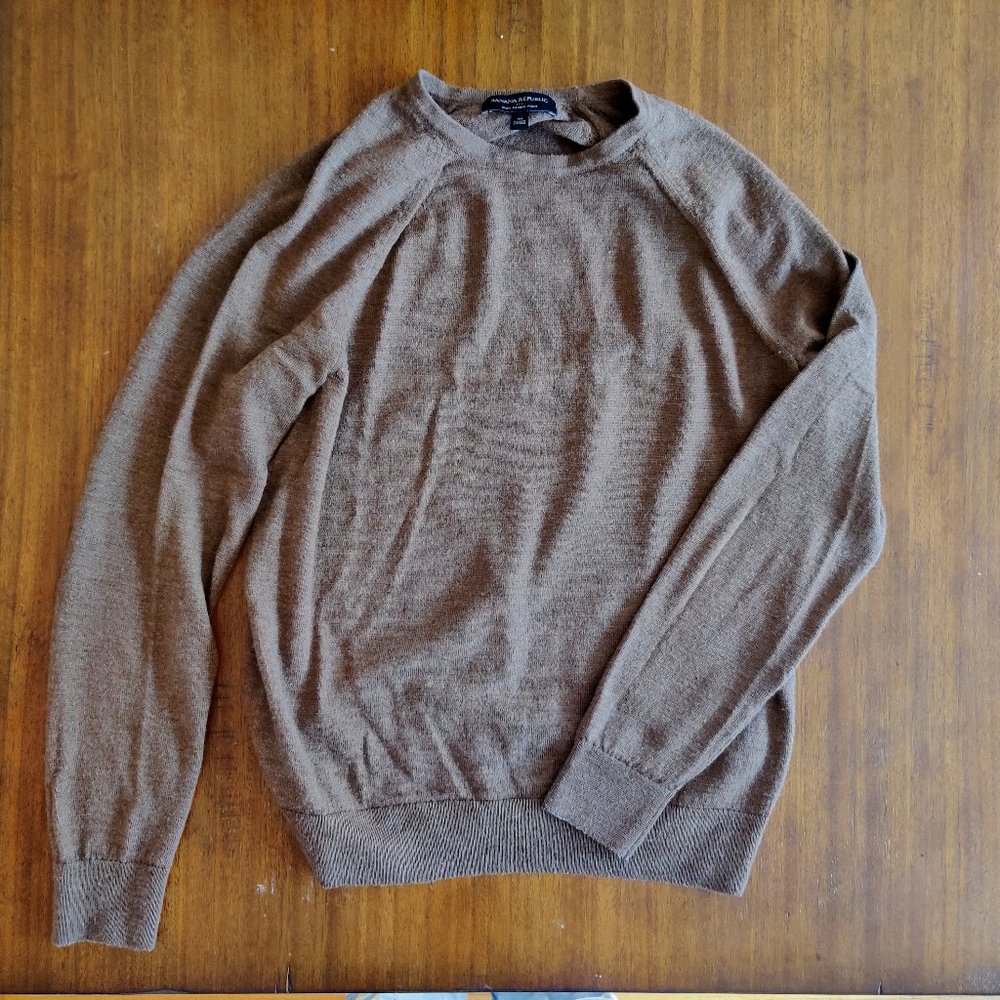 Banana Republic 100% Merino Wool Raglan Crew-Neck Sweater